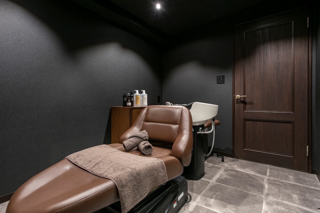 head CONCIERGE 完全個室のラグジュアリー空間