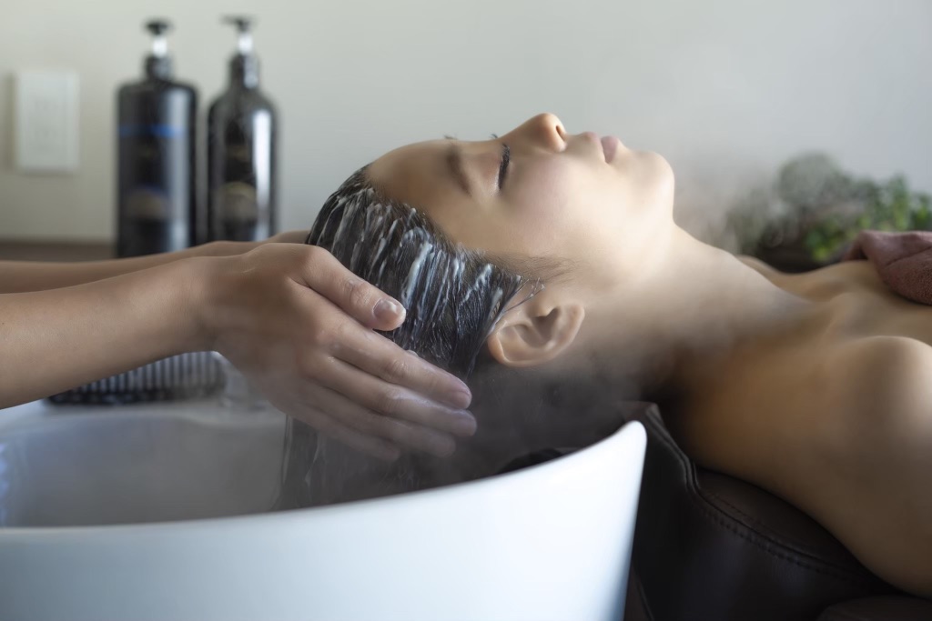 head CONCIERGE 丁寧なヘッドスパ施術